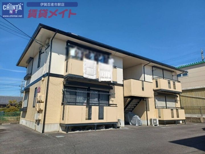 コーポルグランの外観