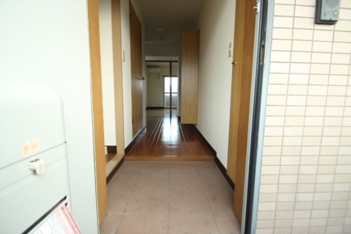メユール21の玄関