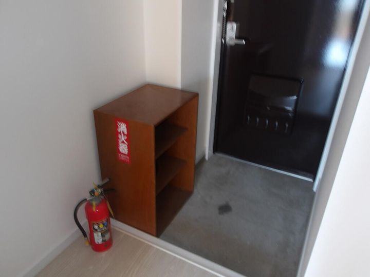 ケントタウン東神田の玄関