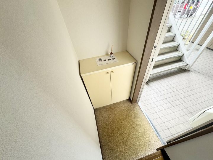 SunヴィラージュCの玄関