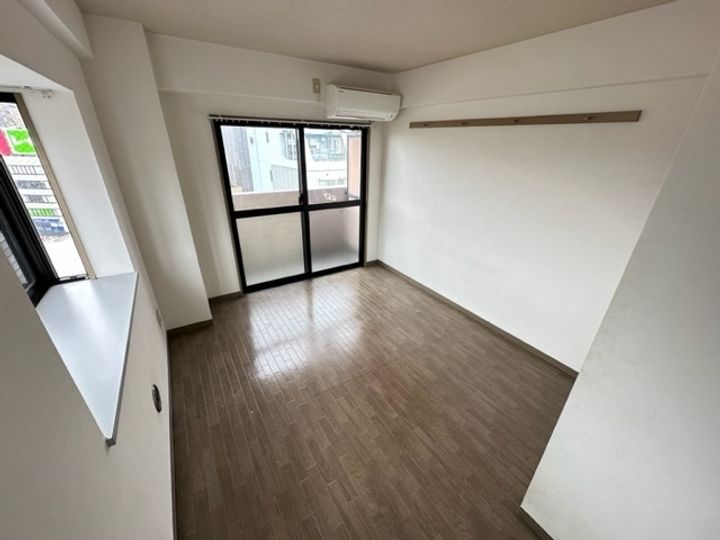 グランディールKYの居間