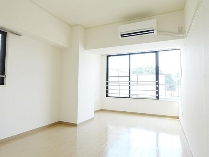 エステート永福町の居間