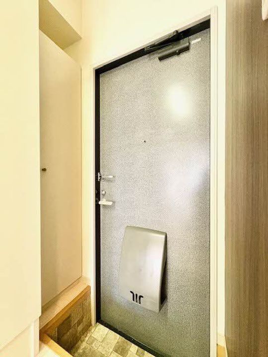 DIAS潮江の玄関