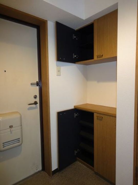 カトルズ中田IIの内装