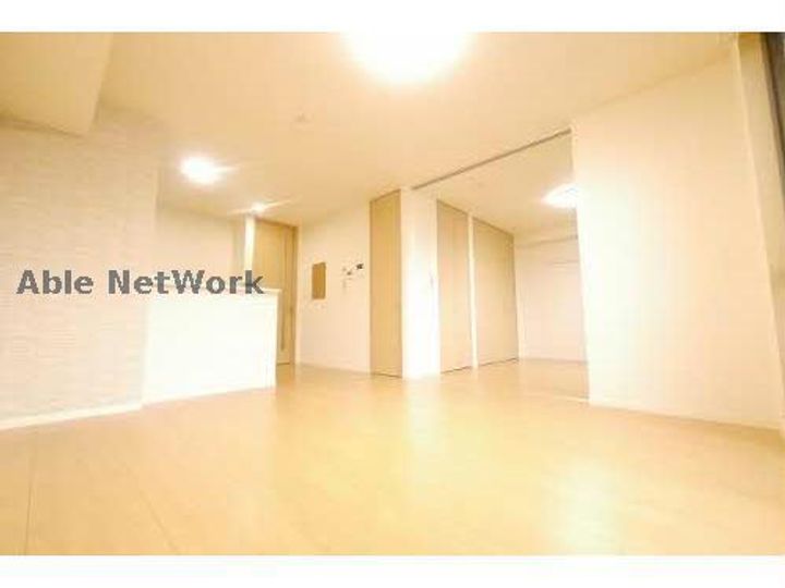 シャーメゾンコンフォーザ八反田の居間