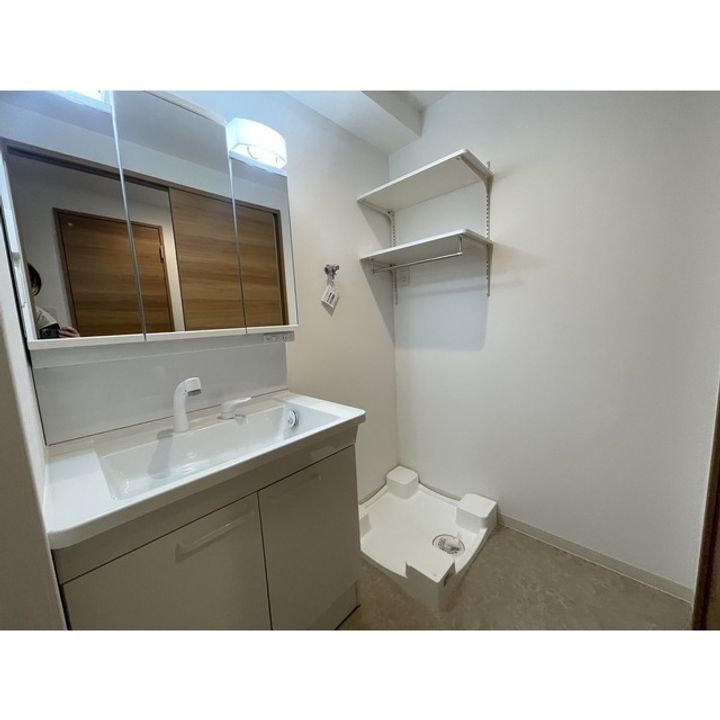 CHAINON内坪井の内装