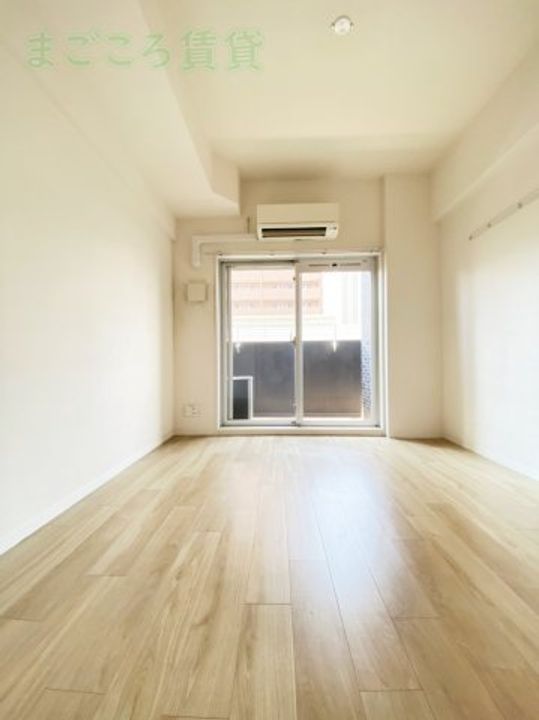 プレサンス松屋町ファステの居間