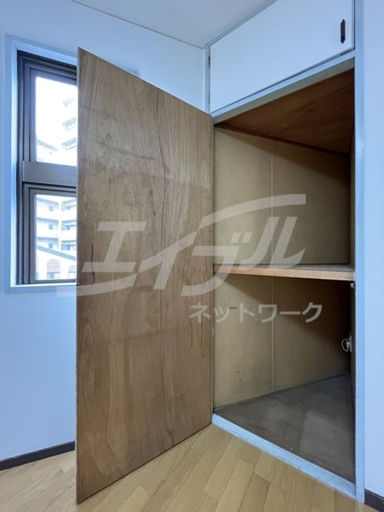 スカイ元町第五ビルの内装