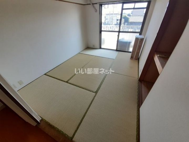 三重県伊賀市上野忍町(マンション)の賃貸物件の居間