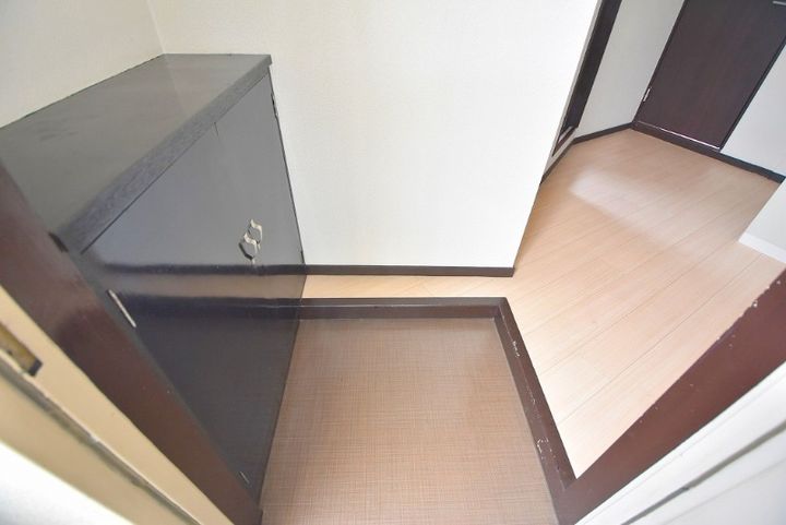 La Liberte 牛田不動院前の玄関