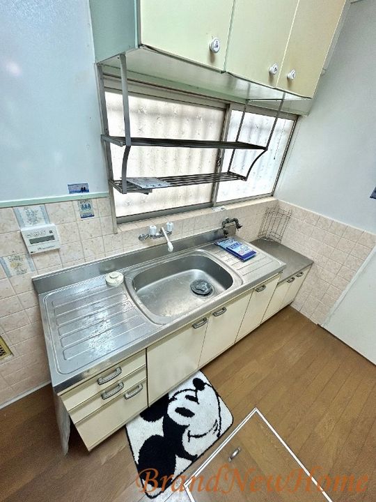 大阪府堺市西区浜寺諏訪森町西1(一戸建)の賃貸物件のキッチン