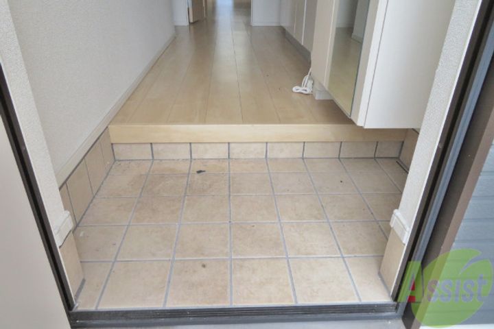 モデッサ・5の玄関