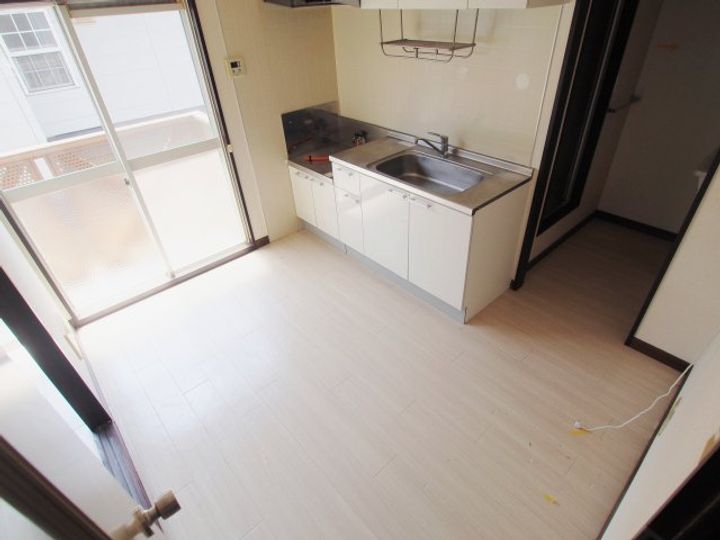瀬野ハイライフタウン C棟の居間