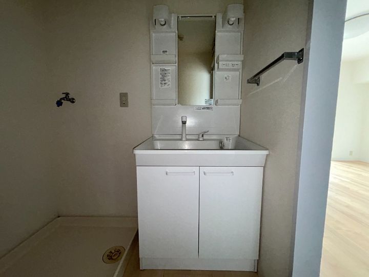 キャラミOMIYAの内装