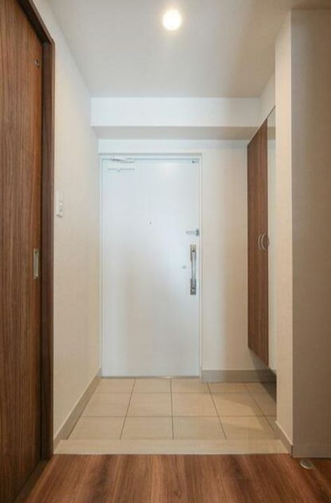 東京都墨田区向島5(マンション)の賃貸物件の玄関