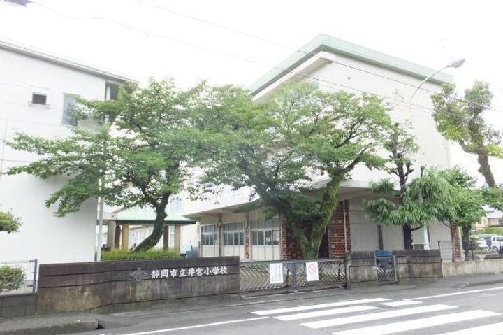 パレス小長井の周辺