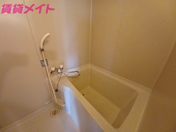 ピュアドミール白山の風呂