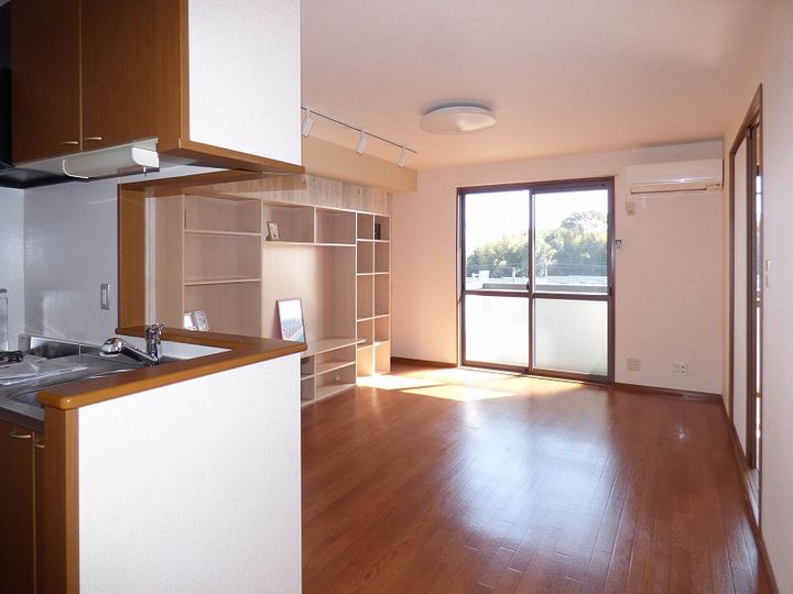 リージャ・パレ B棟の居間