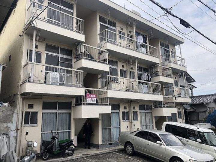 新栄ハイムの外観
