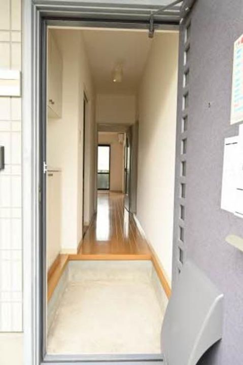 福島県福島市泉字長滝前(アパート)の賃貸物件の玄関