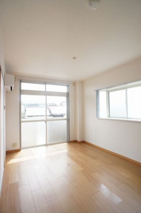 福島県いわき市錦町江栗1(アパート)の賃貸物件の居間