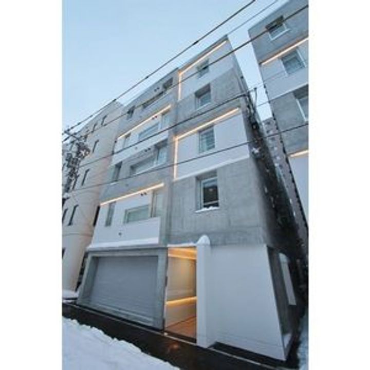 北海道札幌市中央区北四条西17(マンション)の賃貸物件の外観