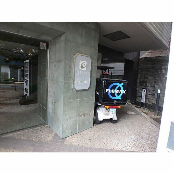 東京都港区芝3(マンション)の賃貸物件の地図
