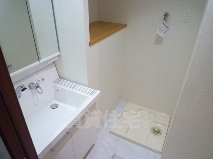 第6アローズ緑地公園の内装