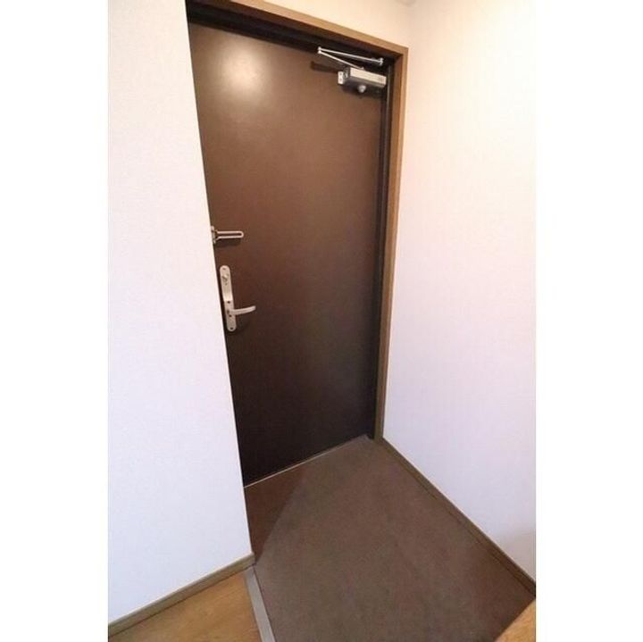 東京都世田谷区用賀3(マンション)の賃貸物件の玄関