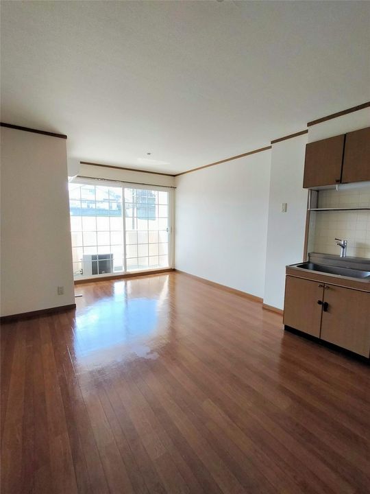 長野県駒ヶ根市下平(アパート)の賃貸物件の居間