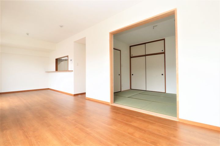 ベルクラーテ倉敷東町の居間