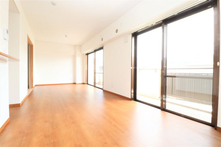 ベルクラーテ倉敷東町の居間