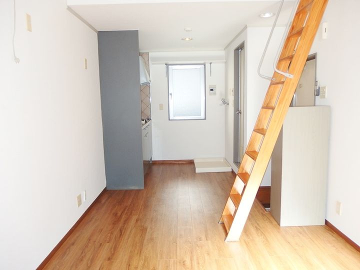 ルイ南麻布の居間