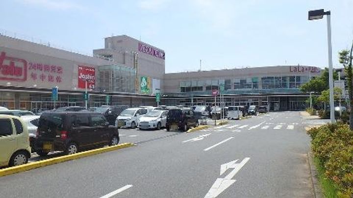 クレセールヴァンブの周辺