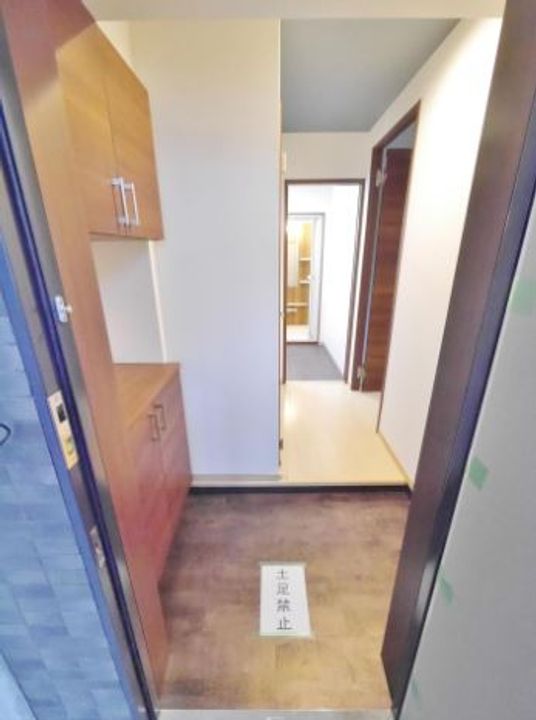 福岡県北九州市八幡東区枝光2(マンション)の賃貸物件の玄関