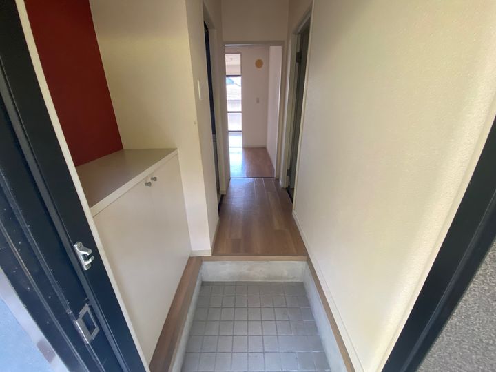 フレグランス紺屋Iの玄関