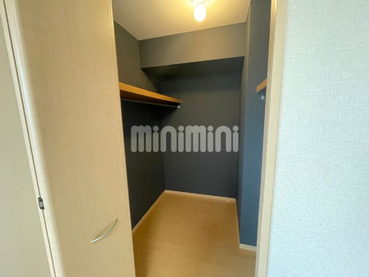 メロニスの内装