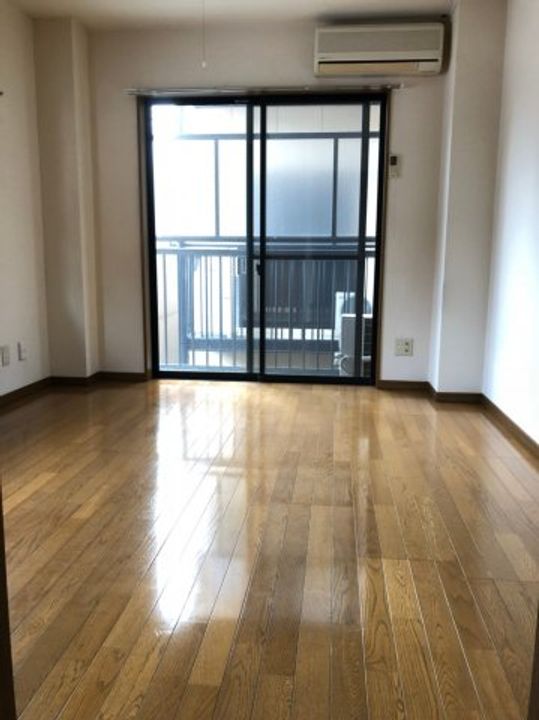 埼玉県東松山市本町2(マンション)の賃貸物件の居間