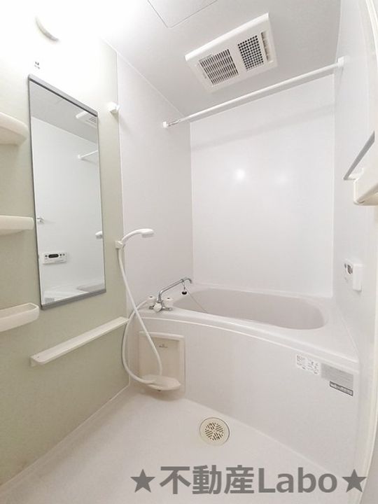 徳島県板野郡松茂町笹木野字八山開拓(アパート)の賃貸物件の風呂