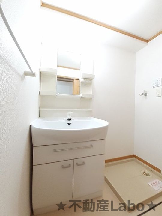 徳島県板野郡松茂町笹木野字八山開拓(アパート)の賃貸物件の内装