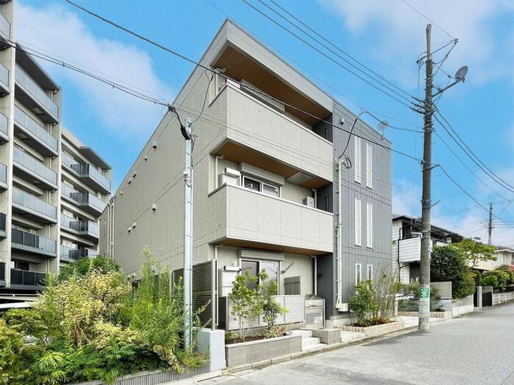 セレスティア荻窪の外観