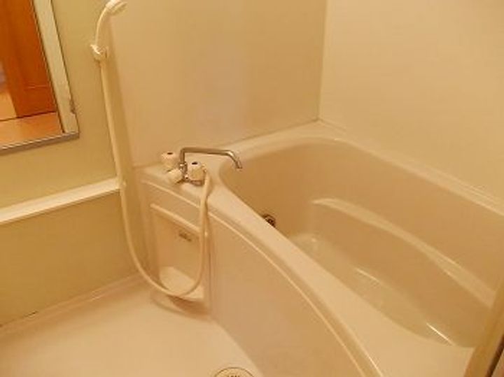 ネーロ・リザイアSの風呂