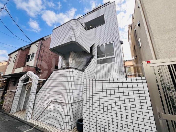 ハラハイツの外観