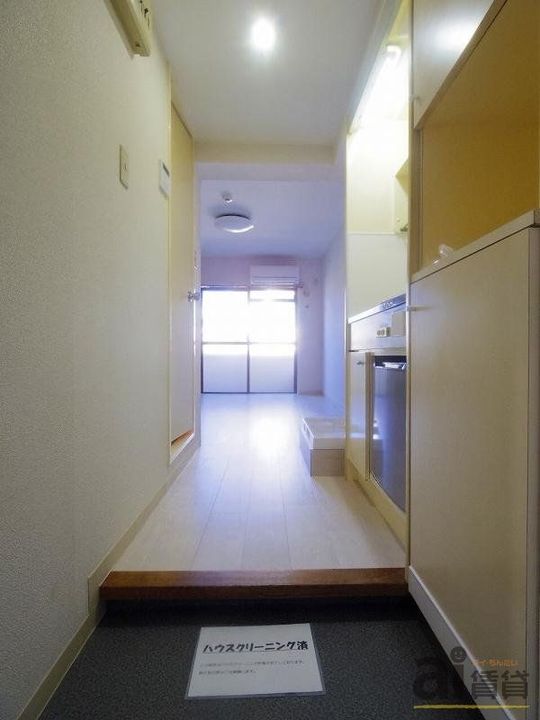 東京都小金井市本町2(マンション)の賃貸物件の玄関