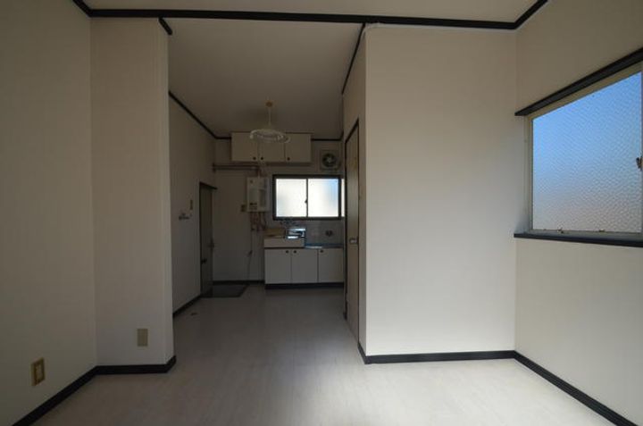 福岡県福岡市中央区地行2(アパート)の賃貸物件の居間