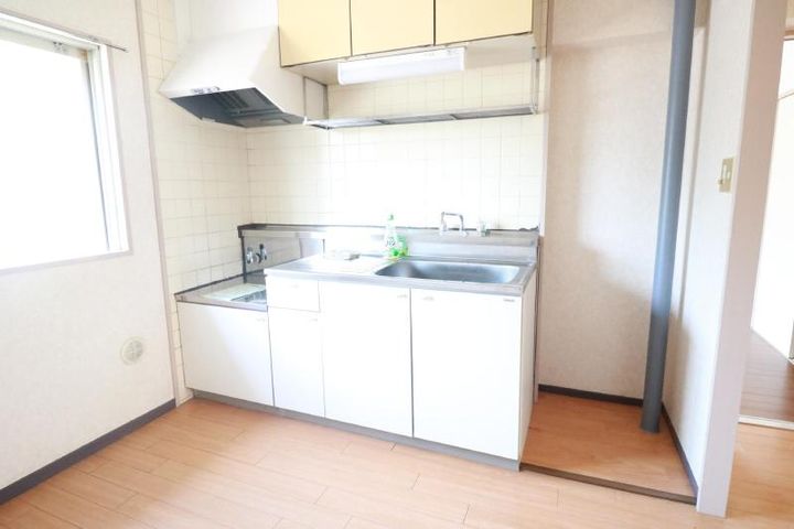 埼玉県さいたま市緑区大字三室(マンション)の賃貸物件のキッチン