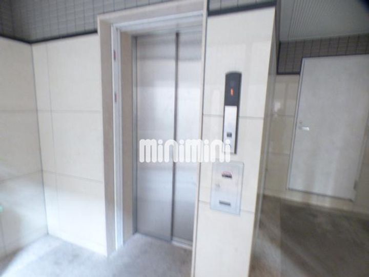 ハイツ上更の地図