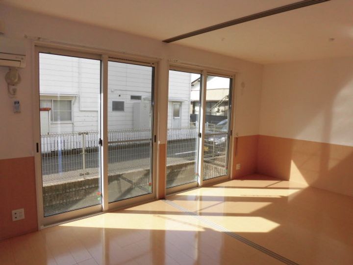 高知県南国市大そね甲(アパート)の賃貸物件の居間