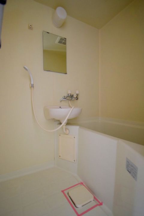 広島県三次市畠敷町(アパート)の賃貸物件の風呂