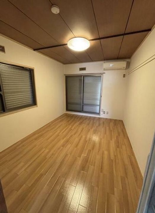 大塚ハイツの居間